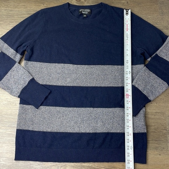 Banana Republic Women’s Filpucci Merino Wool Blue Gray Pullover Sweater, sz Med - Picture 4 of 9